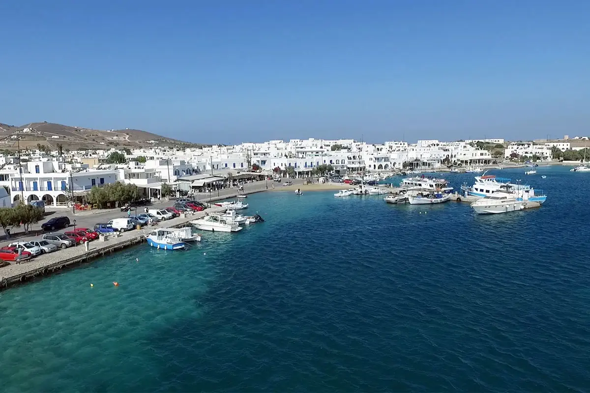 Read more about the article Recycling bins from bottle caps for the beaches of Antiparos!