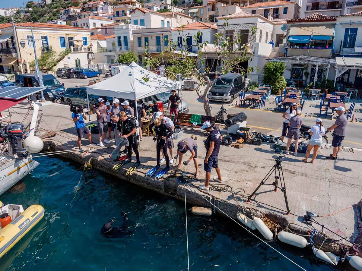 Read more about the article Celebrities in Poros joined our initiative